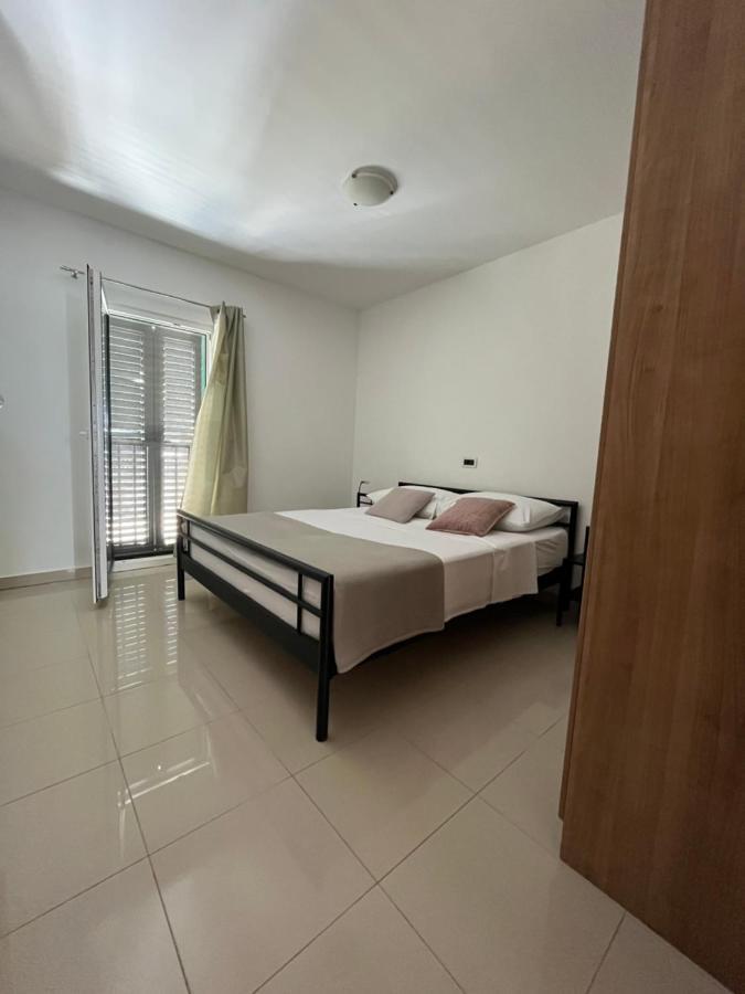 Apartments Pisacic Бибинє Екстер'єр фото