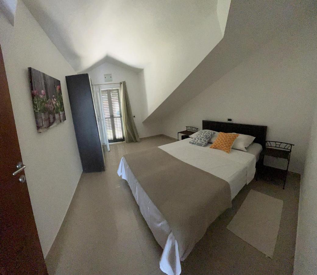 Apartments Pisacic Бибинє Екстер'єр фото